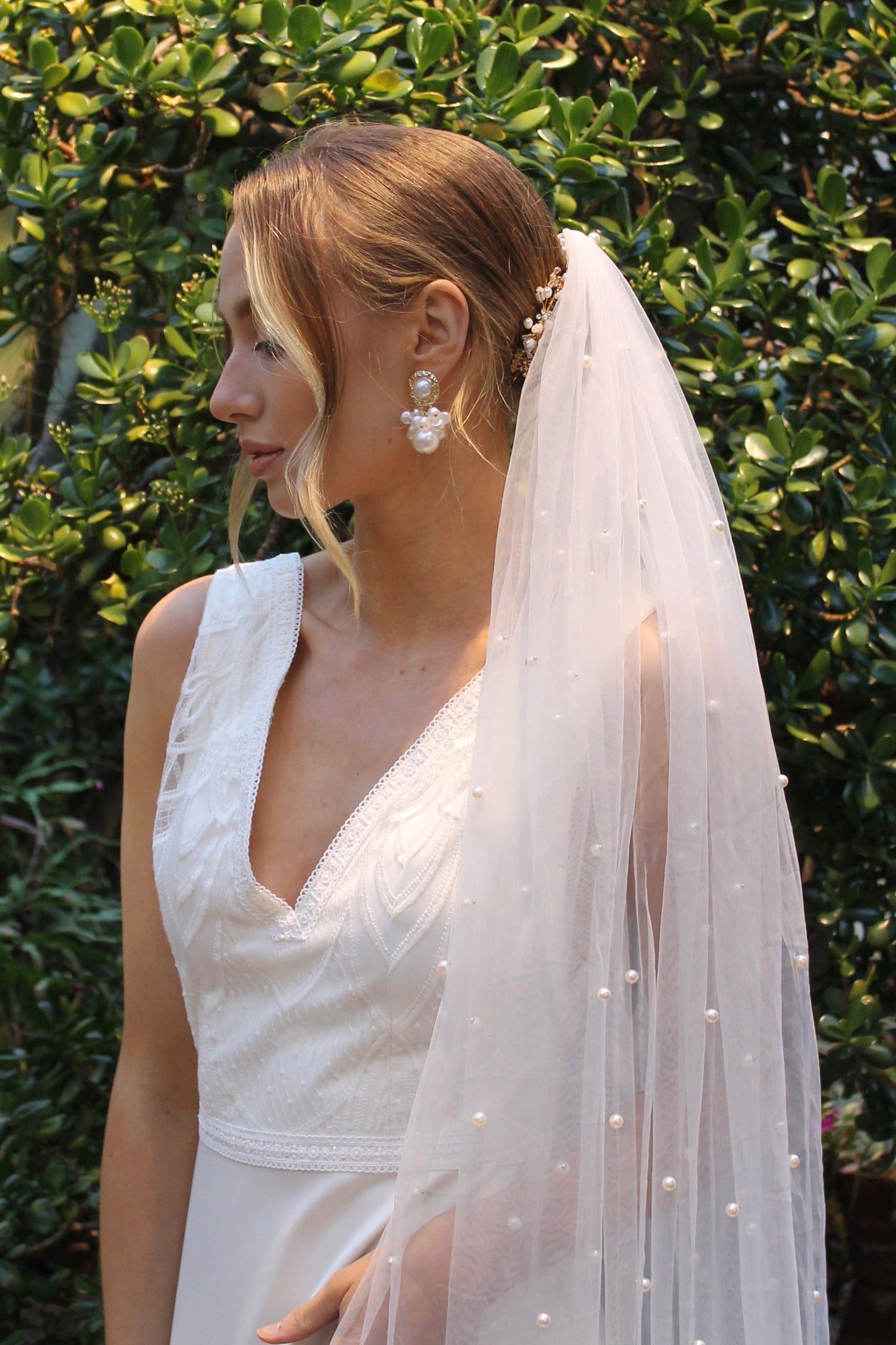 PEARLS VEIL