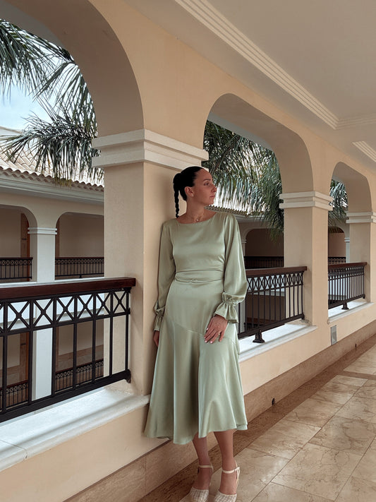 LUNA - LONG SLEEVES FLAIR DRESS