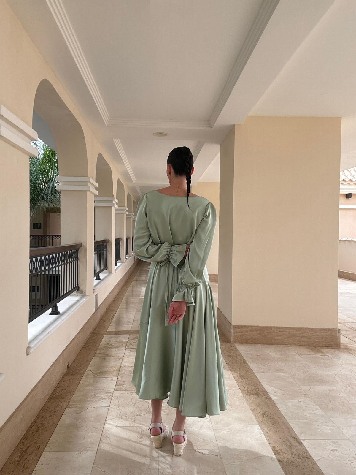 LUNA - LONG SLEEVES FLAIR DRESS