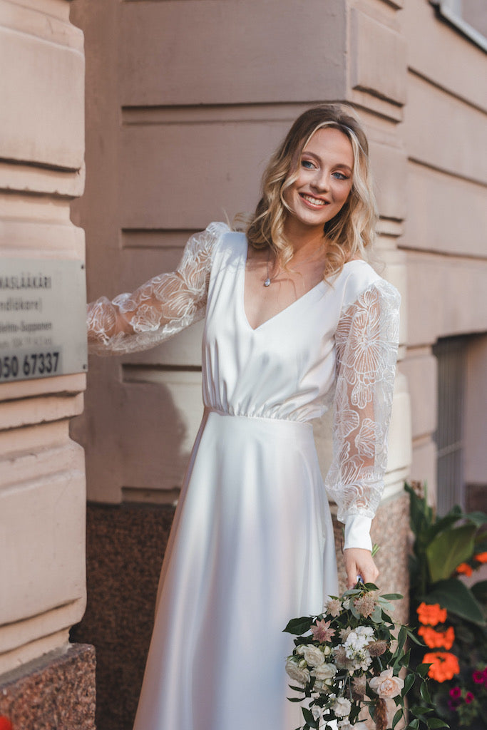 FLORA HÄÄPUKU